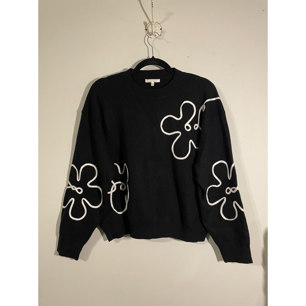 BaeVely Black Sweater With White Flowers